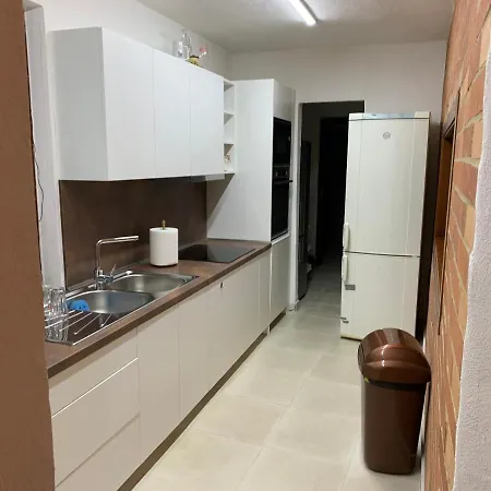 بيت للعطل Bystravilla *